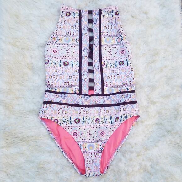 Ladder Front 1 Piece Swimsuit Bleu Rod Beattie Size 10 Pink Floral Print EUC - Picture 7 of 7